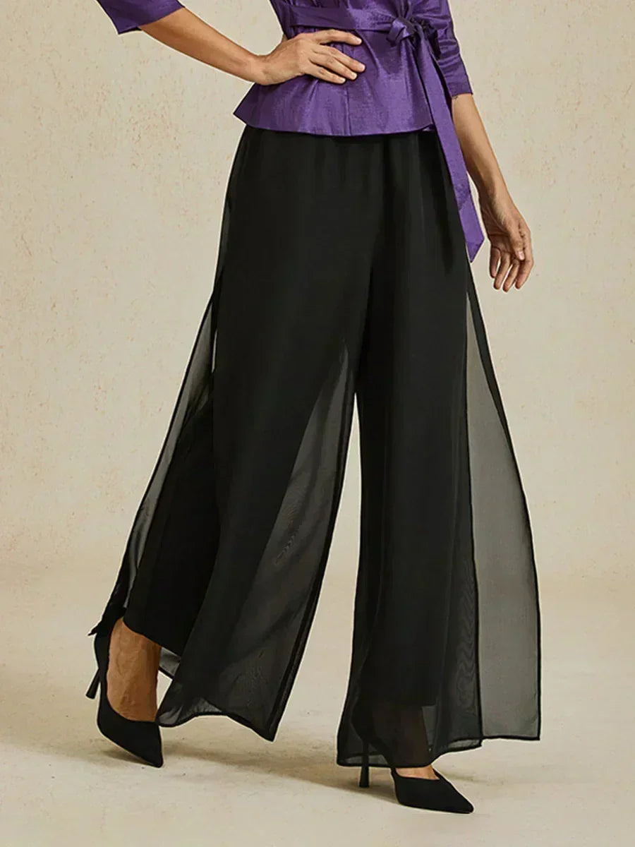 Spodnie z prostymi nogawkami i rozcięciem z szyfonu